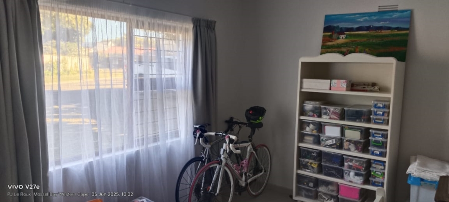 5 Bedroom Property for Sale in Bayview Western Cape